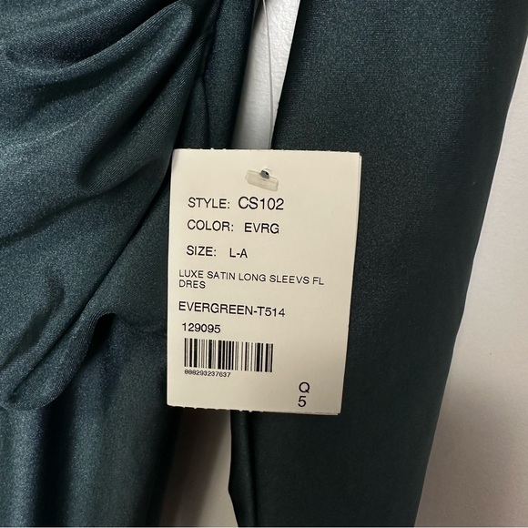 CYNTHIA & SAHAR YASMEEN · STYLE CS102 · LUXE STRETCH SATIN Evergreen Large - Picture 6 of 9